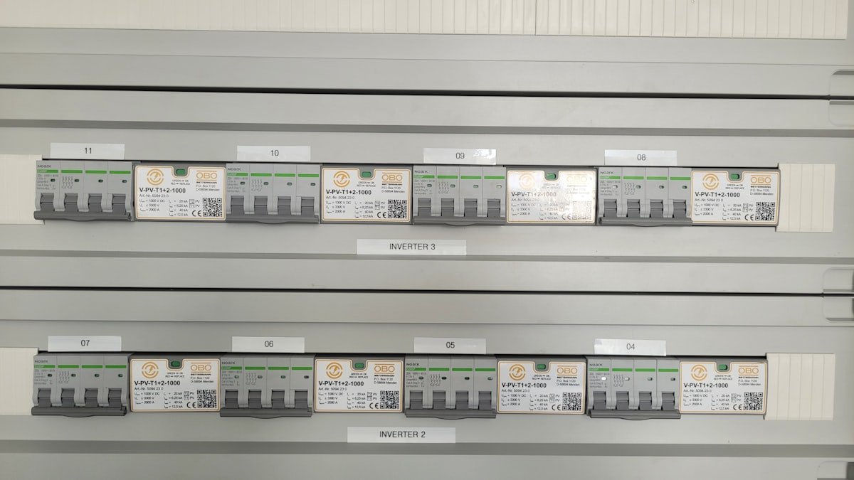 DIN Rail Circuit Breaker 32A DC